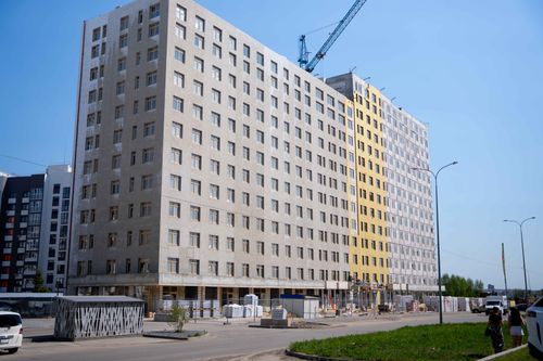 Апрель